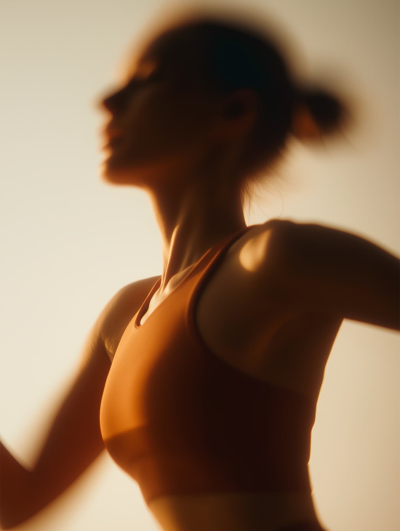 Persona in una scena di benessere naturale