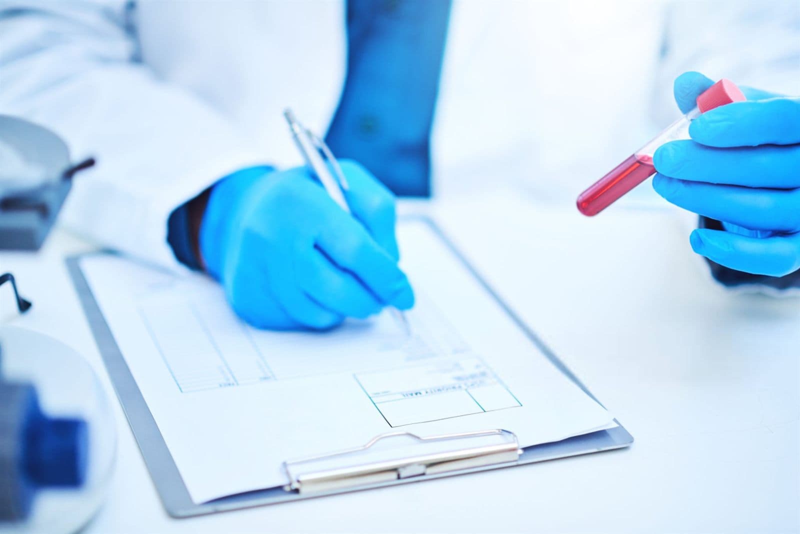 Valori fuori range su un referto di analisi del sangue